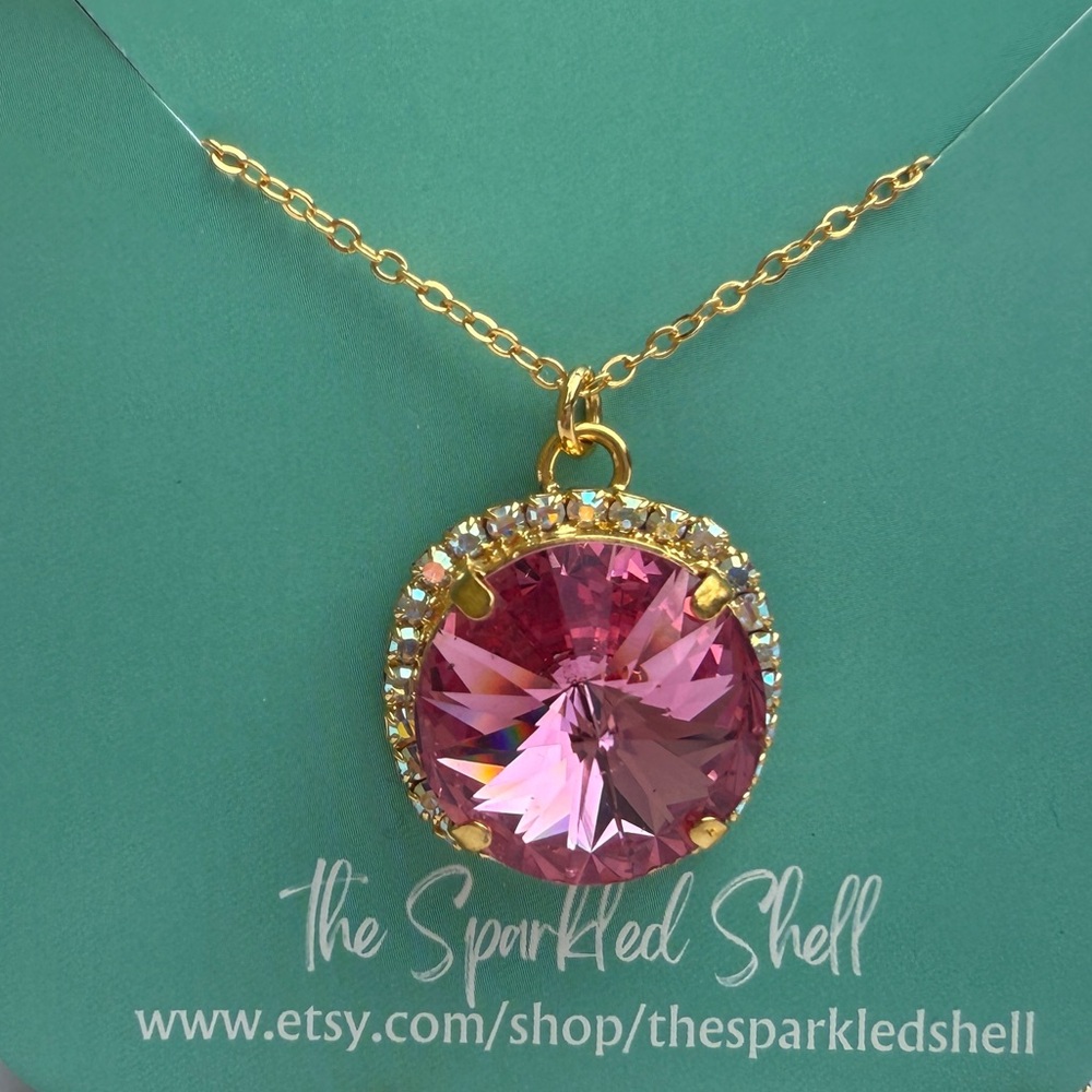 18mm Deep Pink Rivoli Crystal Halo Necklace in Gold-tone Setting